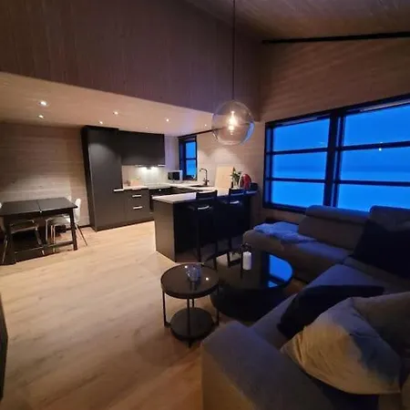 Flott Enderekkehus Med Fantastisk Utsikt Appartamento *