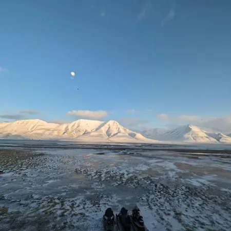 Flott Enderekkehus Med Fantastisk Utsikt * Longyearbyen